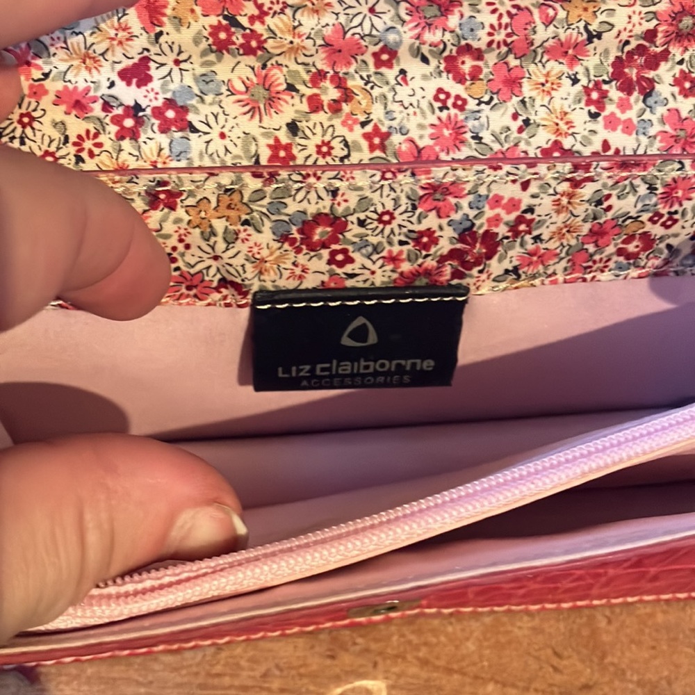 Purse! - Picture 3 of 5